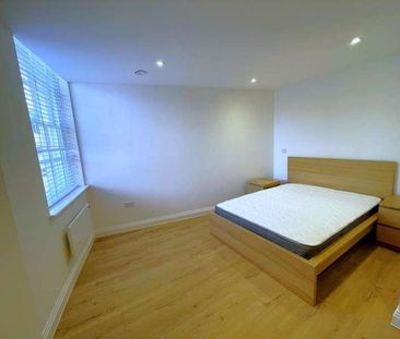 Market Place, Reading, RG1 - Photo 3