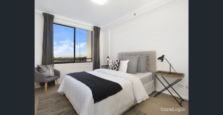 Fully Furnished 3 bedroom Penthouse in the Heart of ST LEONARDS. Water Views with 2 Large Balconies - Photo 4