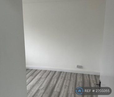 4 bedroom terraced house to rent - Photo 6