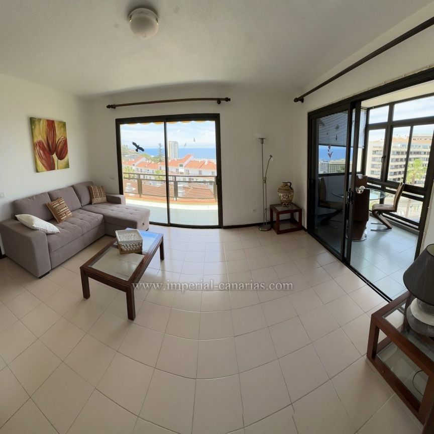Ático en alquiler en Puerto de la Cruz, con 3 terrazas y una vista increíble. - Foto 1