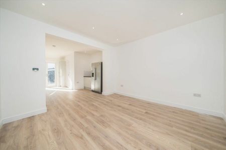 Elm Road, Kingston Upon Thames, KT2 - Photo 2