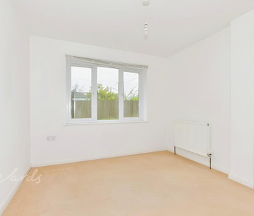 3 bedroom detached house to rent - Photo 5