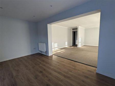 2 bedroom bungalow to rent - Photo 3