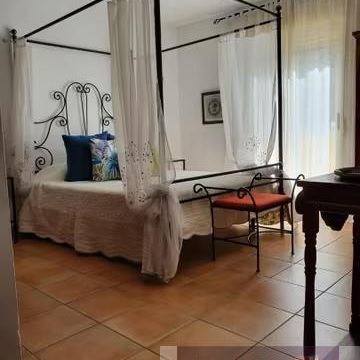 Casa en alquiler en Benahavis, Benahavis - Photo 1