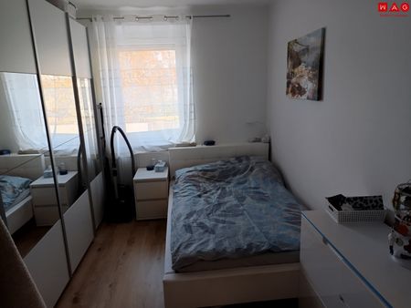 Ein Preis, der begeistert: gepflegte 3-Zimmer-Wohnung in grüner Stadtrandlage von Steyr Münichholz! Hell, modern und perfekt für entspanntes Wohnen mit Wohlfühlfaktor! - Photo 3