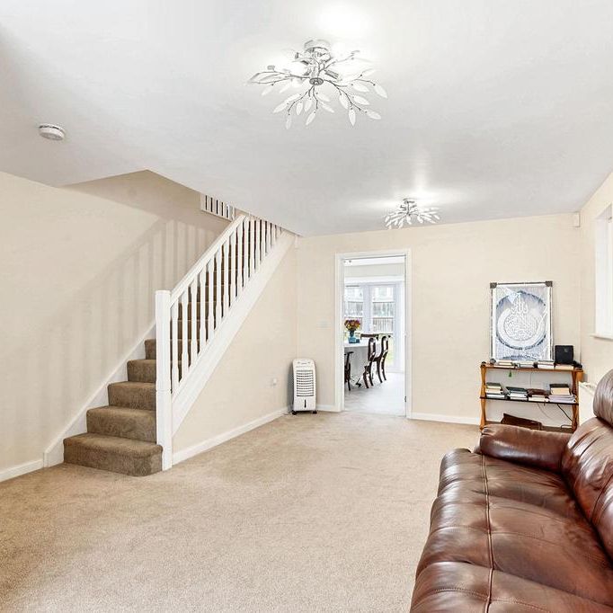 4 bedroom detached house to rent - Photo 1