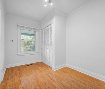 For Lease - 13 Twenty Ninth Street, Toronto, Ontario - Photo 2