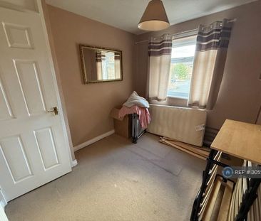 3 bedroom end of terrace house to rent - Photo 4