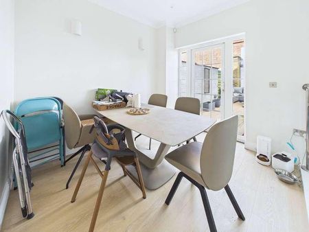 Monkton Street, London, SE11 - Photo 2