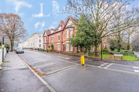 1 bedroom in a house share to rent - Photo 4