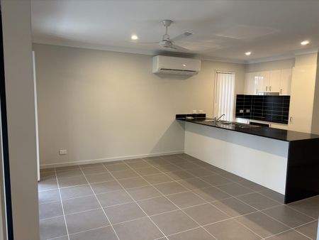 Modern Family Home In Quite Burpengary East Estate - Photo 5