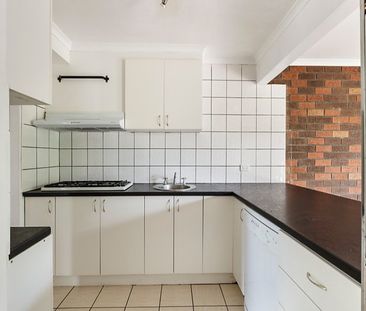 Spacious Family home - Photo 6