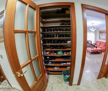 4 bedroom luxury Flat for rent in Seville, Spain - Photo 5