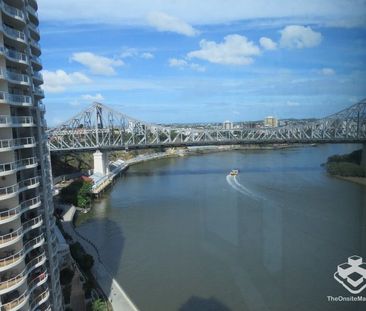 ADMIRALTY TOWERS ONE - 2 BEDROOM FURNISHED - Photo 3