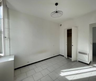 Location Appartement 2 pièces 38m² BEAUMES DE VENISE 84190 - Photo 2