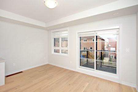 For Lease - 5897 Saigon Street, Mississauga, Ontario - Photo 2