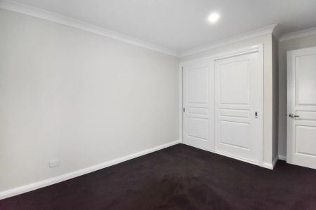 6b Emmaville Street, Orange. - Photo 3