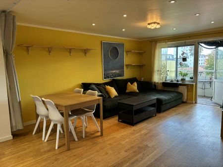 Trollesundsvägen, Bandhagen - Photo 4