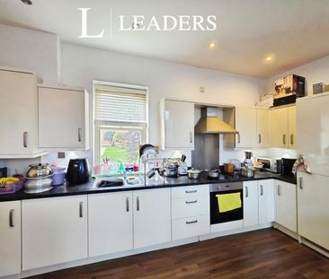 2 bedroom flat to rent Holbeach House, Orchard Park - Photo 4