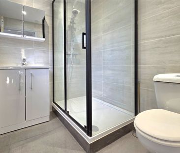Steyning Grove, London, SE9 - Photo 4