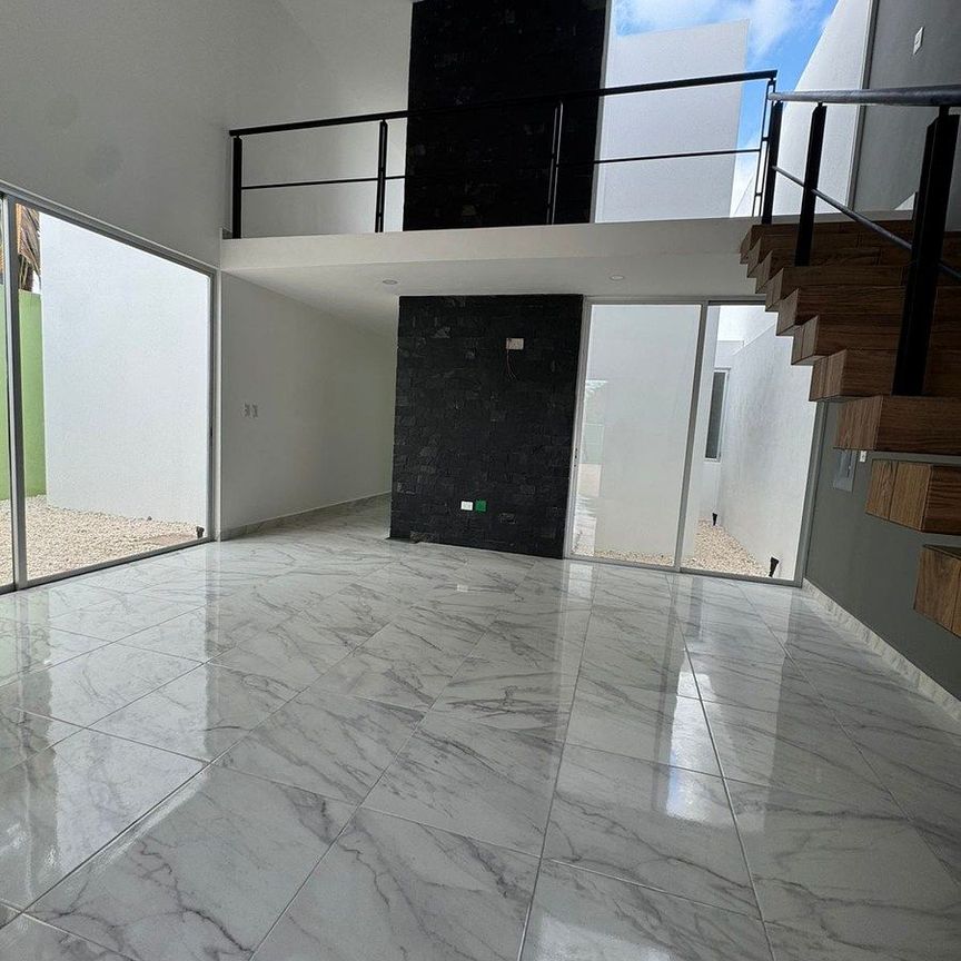 Casa en renta para oficinas, con 5 privados y una sala de juntas. - Photo 1