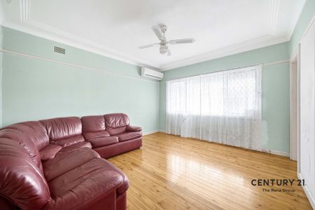 Spacious Family Home in a Quiet, Convenient Location! - Photo 2