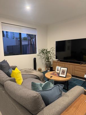 Glendalough - Photo 1