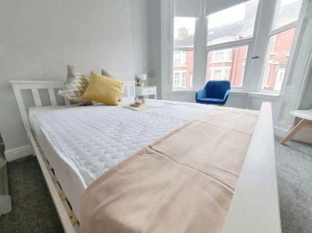 Room in a Shared House, Albert Edward Road, L7 - Photo 2