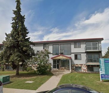 Cambridge Manor | 9010 144 Avenue NW, Edmonton - Photo 1