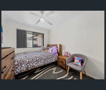 Spacious, Stylish & Superbly Located - Photo 6