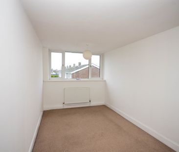 3 bed house to rent in Deneside, Jarrow, NE32 - Photo 4