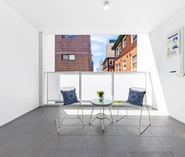 First floor apartment with north aspect - Photo 4