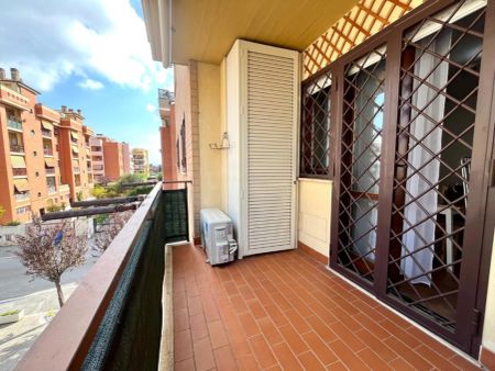 Appartamento in Piazza Ilia Peikov, Roma (RM) - Foto 4