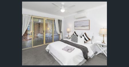 Spacious 4-Bedroom Family Home with Swimming Pool in Prime Calamvale Location - Photo 5