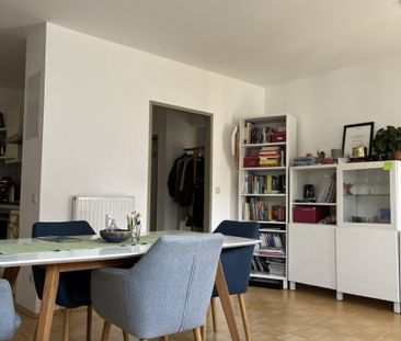 Entzückende 2-Zimmer-Wohnung mit Balkon und Tiefgaragenplatz - Foto 2