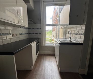 Studio Flat, Northam Road, SO14 - Photo 1