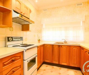 2 Bedroom Family Home&comma; Located in Yagoona&excl; - Photo 5