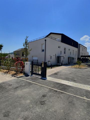 Location Appartement 4 pièces 88m² AUBIERE 63170 - Photo 2