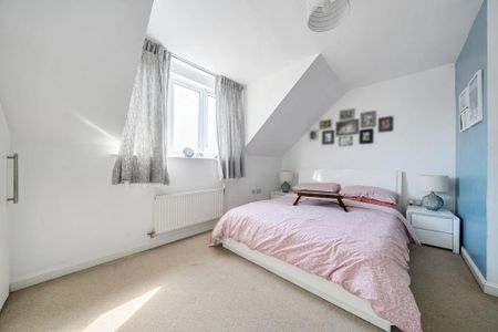 4 bedroom terraced house to rent - Photo 3
