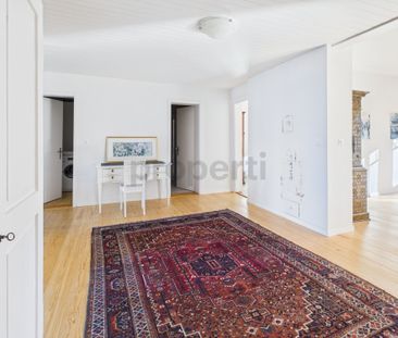 Exklusiv & zentral: Renovierte 3.5-Zimmer-Wohnung mit 180° Bodensee... - Photo 4