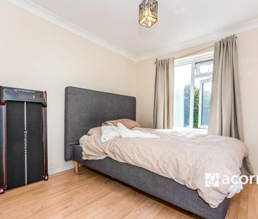 Flat to rent - Nelson House, Greenhithe, DA9 - Photo 4