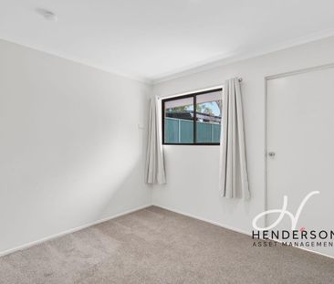 WELL-PRESENTED FAMILY HOME IN A QUIET STREET - Photo 3