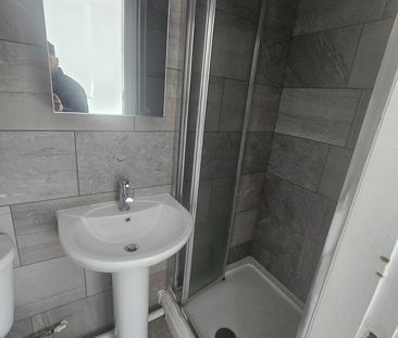 2 Bed Flat, Fleetwood Road, LE2 - Photo 5