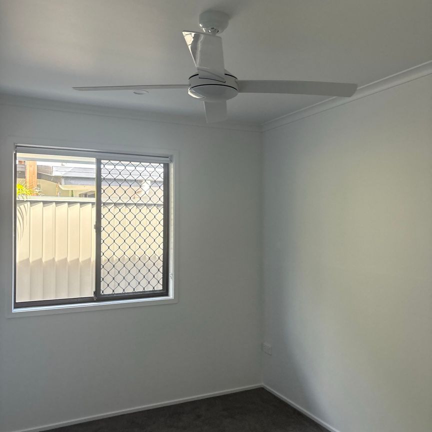 Coombabah - Photo 1
