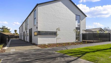 Stunning near new two bedroom townhouse - Spreydon - Photo 4