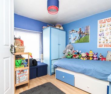 2 bedroom end of terrace house to rent - Photo 4