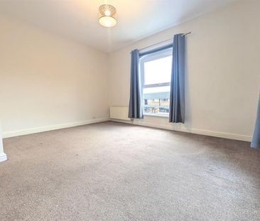 1 Bedroom Apartment To Let - Photo 6