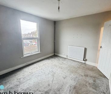 St. Osyth Road - Photo 3