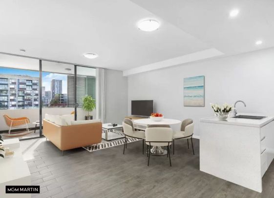 MGM MARTIN - TWO BEDROOM APARTMENT (BUILDING F2, UNIT ON LEVEL 3) - ONE WEEK FREE RENT - Photo 1