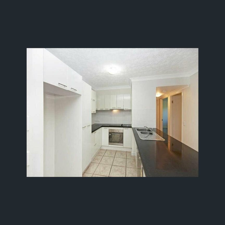 97-109 Railway Ave, Railway Estate, Qld 4810 - Photo 1
